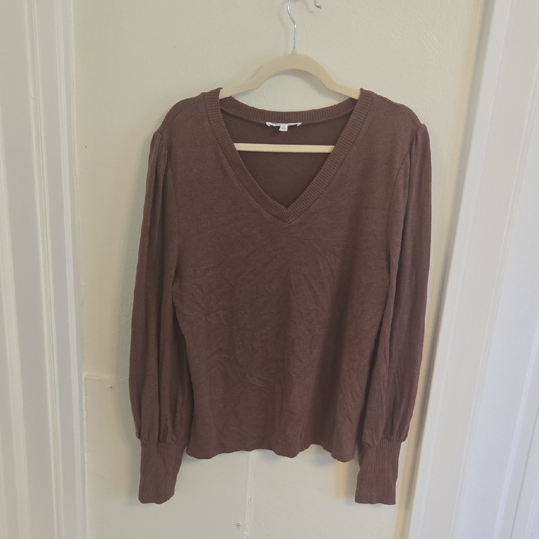 Dr2 Chocolate V-Neck Sweater
